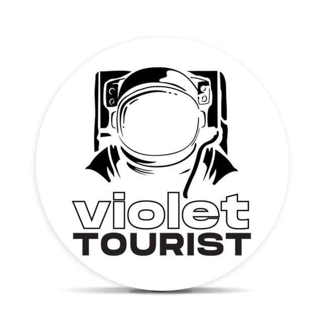 Violet Tourist